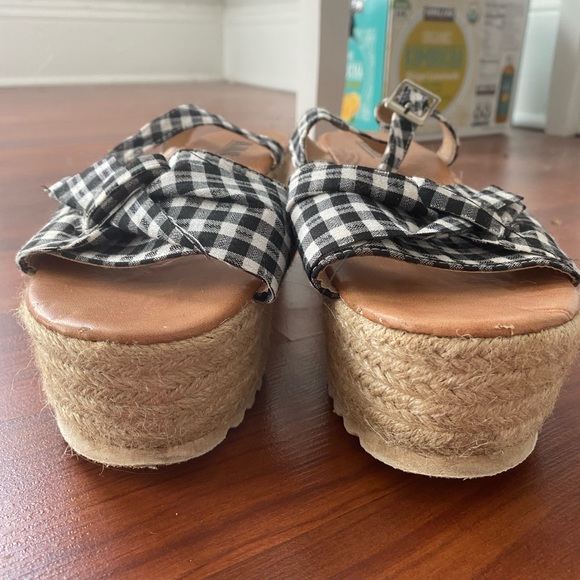 Boutique Platform Gingham Print Sandals Size 8 - Picture 5 of 6